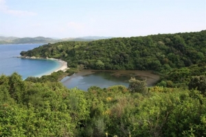 Τσιμέντο παρθένα έκταση στη Κασσιώπη της Κέρκυρας με Προεδρικό Διάταγμα